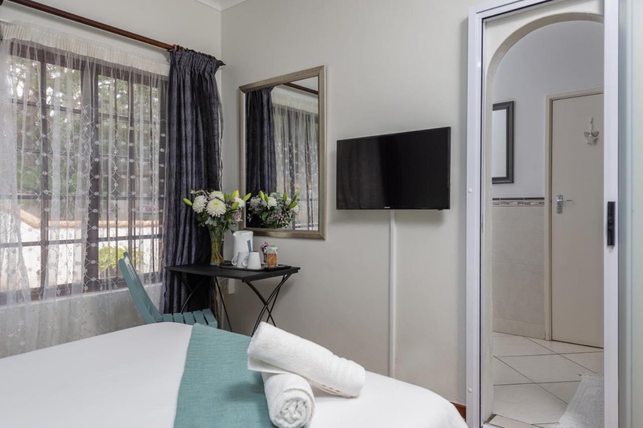 Zesty Guesthouse Порт-Эдвард Экстерьер фото