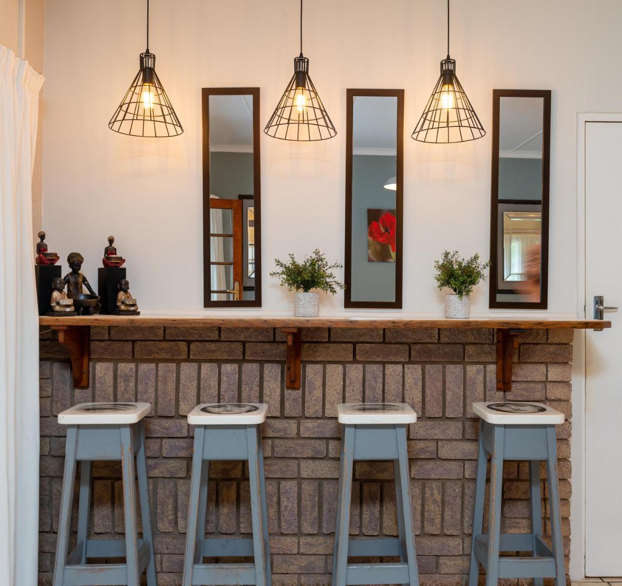 Zesty Guesthouse Порт-Эдвард Экстерьер фото